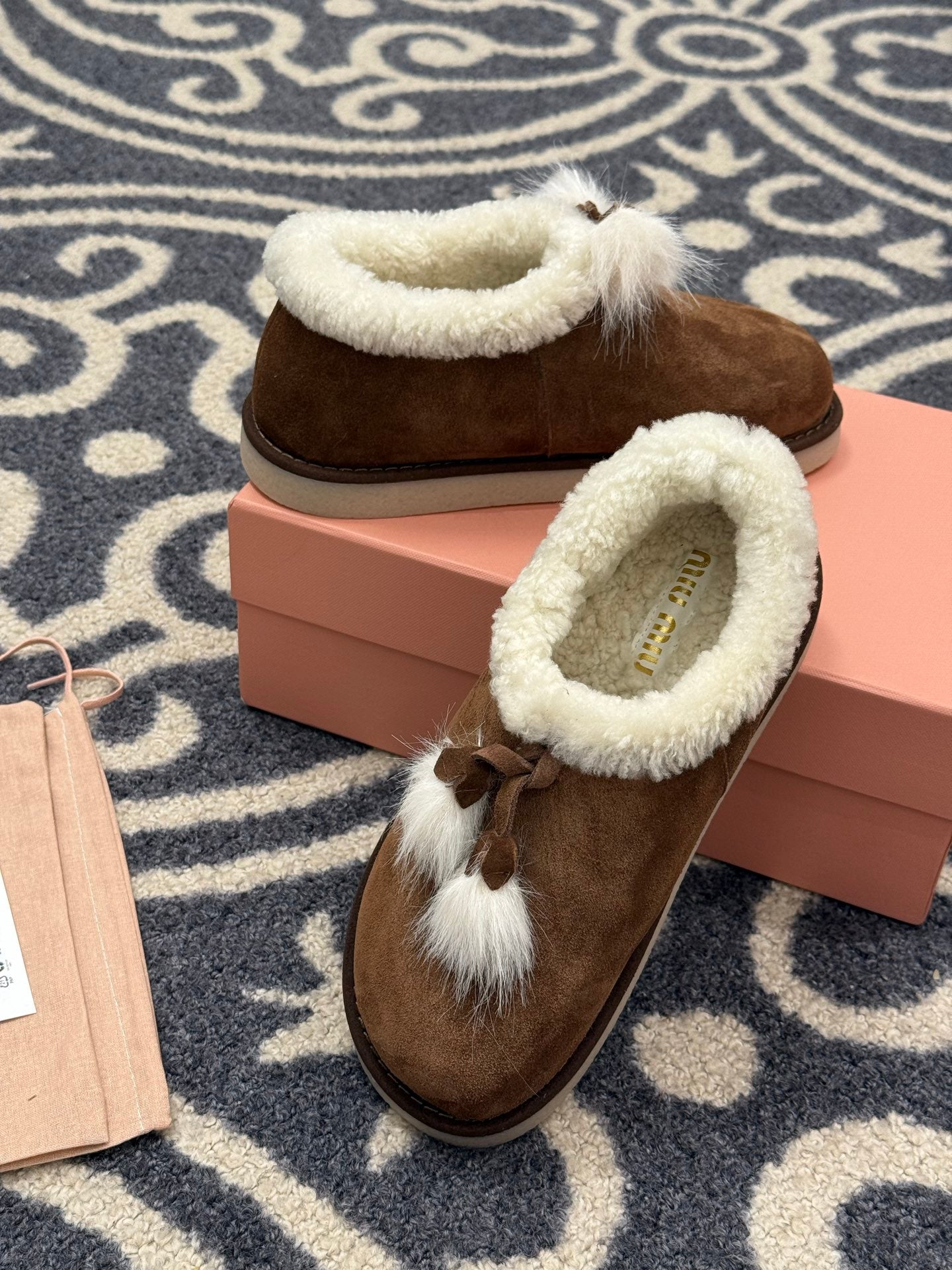 MiuMiu snow boots dark brown suede wool 521937