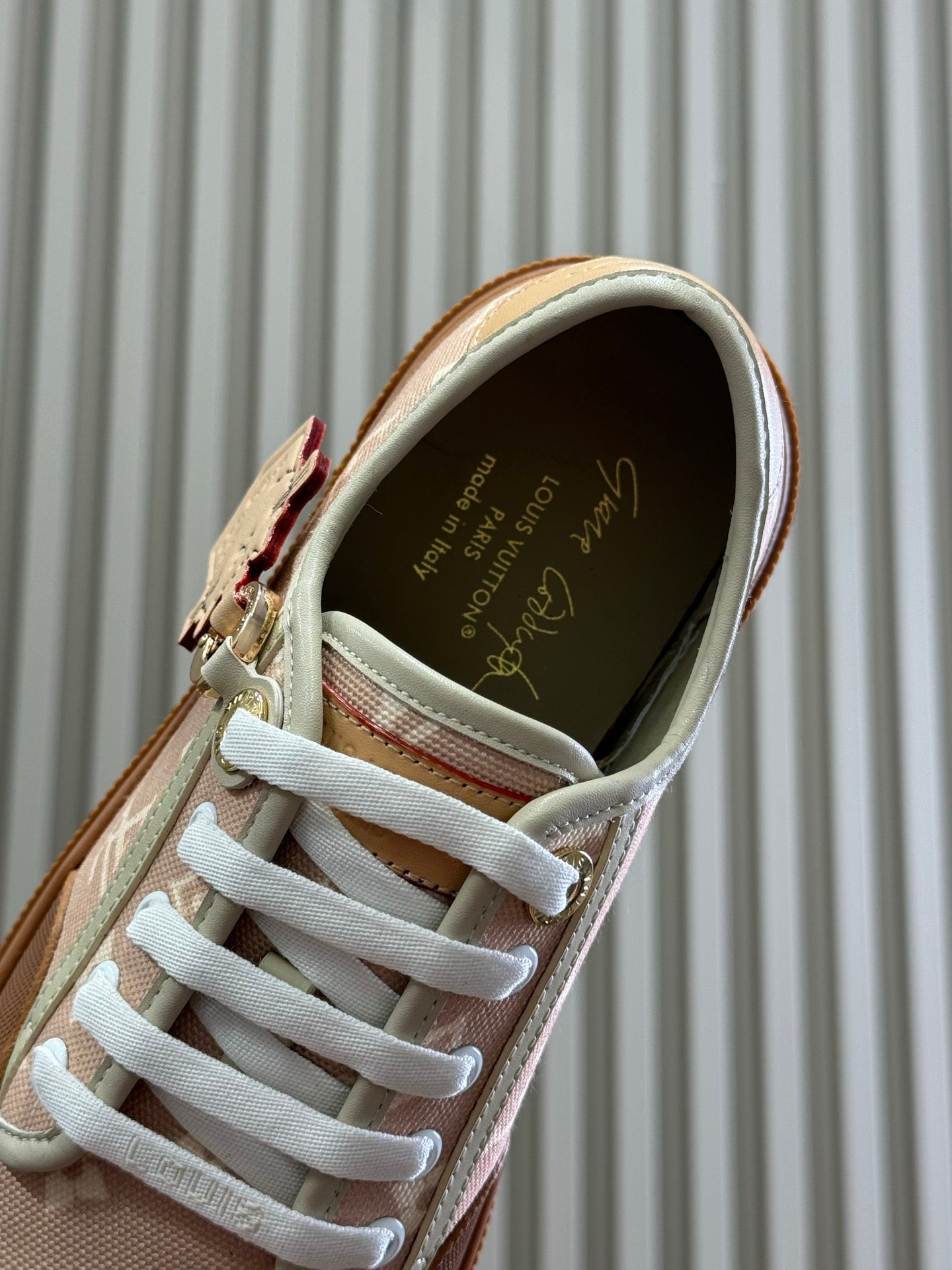 LV 26ss Sneaker Brown Light Pink Monogram Denim Cowhide 621180
