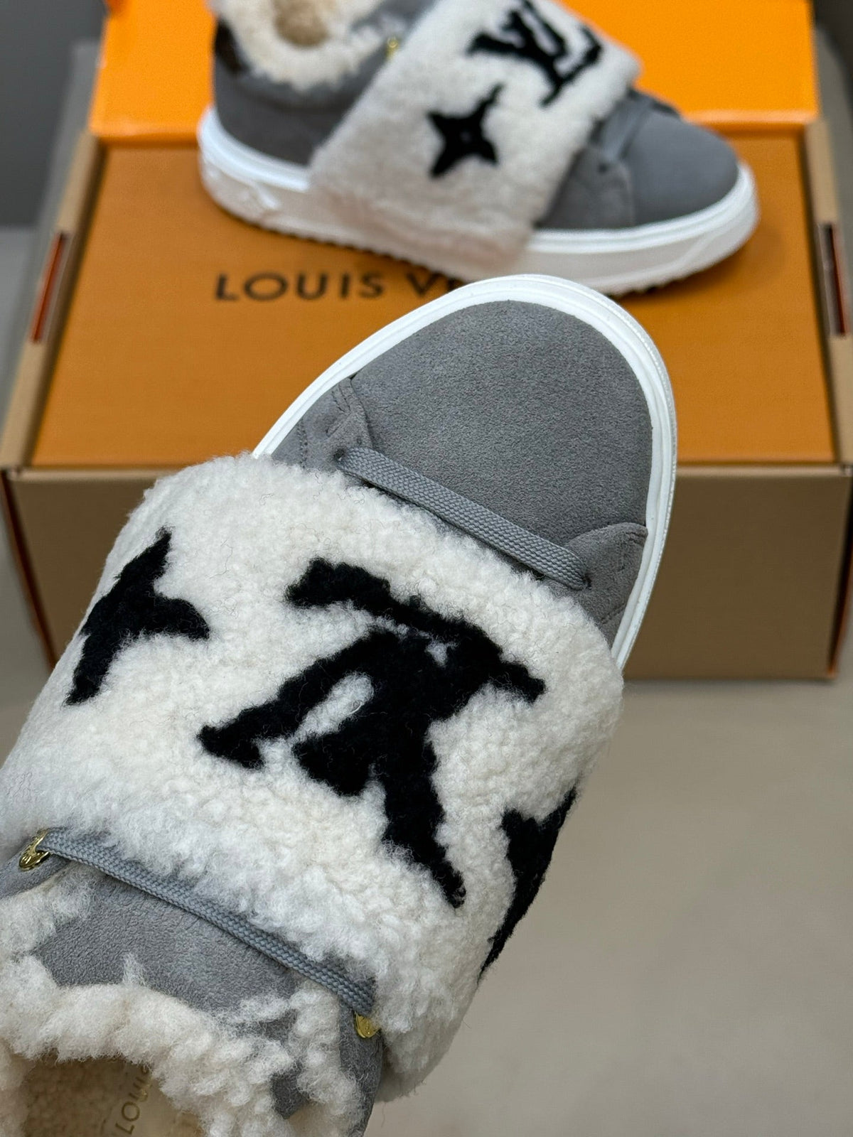 LV 25 Velcro Furry Sneakers Gray White Suede Wool 576950