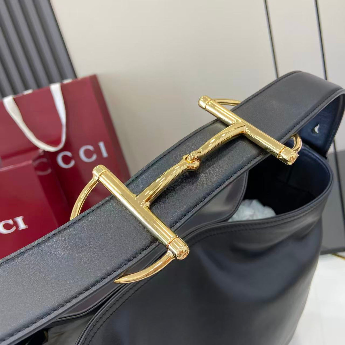 Gucci 25 Beatrix Handbag Black Smooth Cowhide 290511