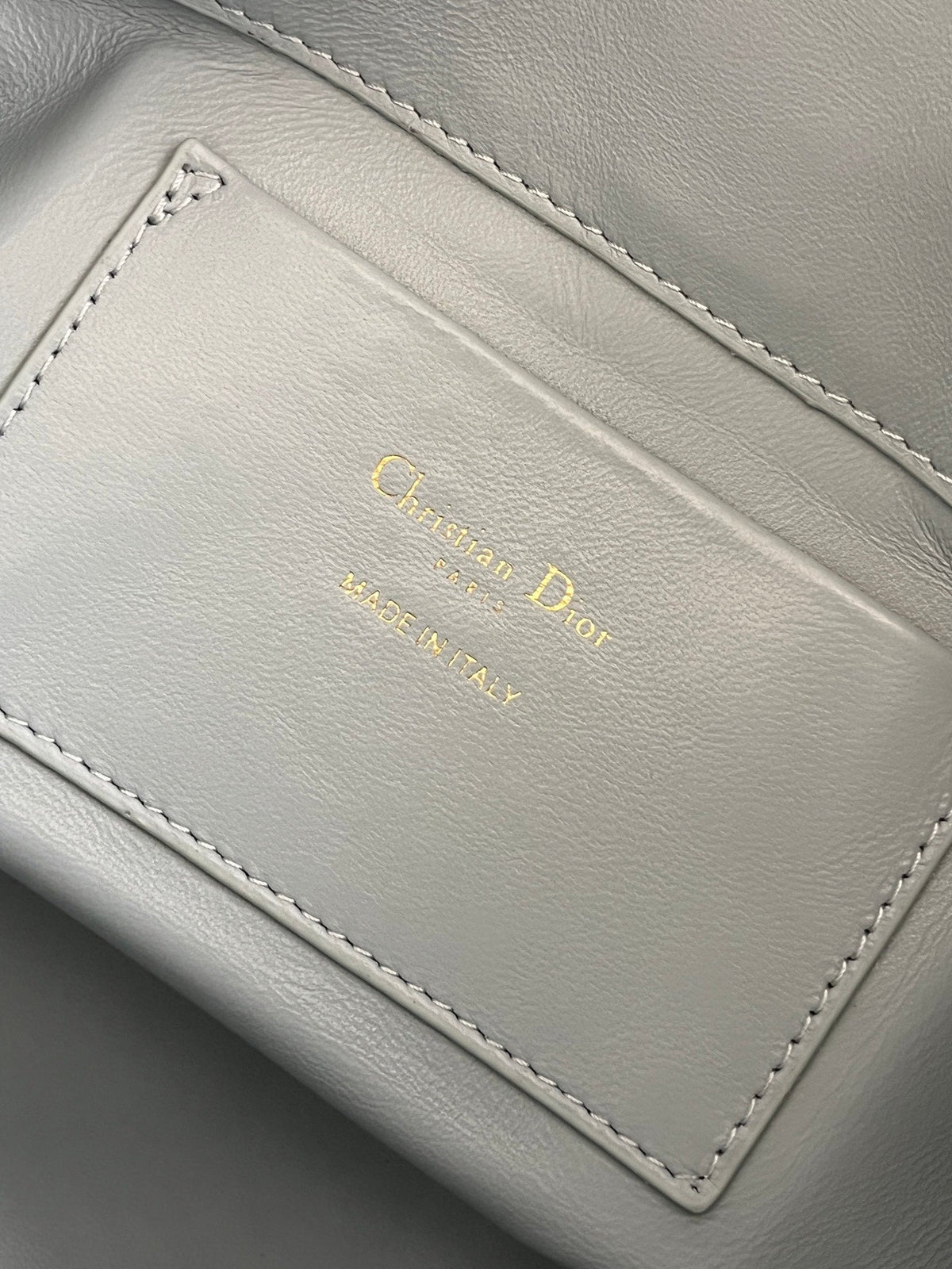 Dior 2026 Toujours Vertical Tote Bag 16cm Leather 406609