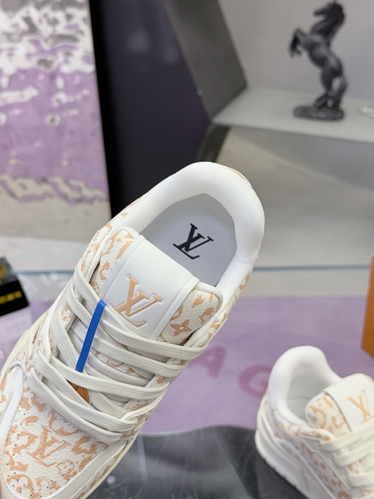 LV x Tyler 26ss Sneaker White Beige Cowhide  672142