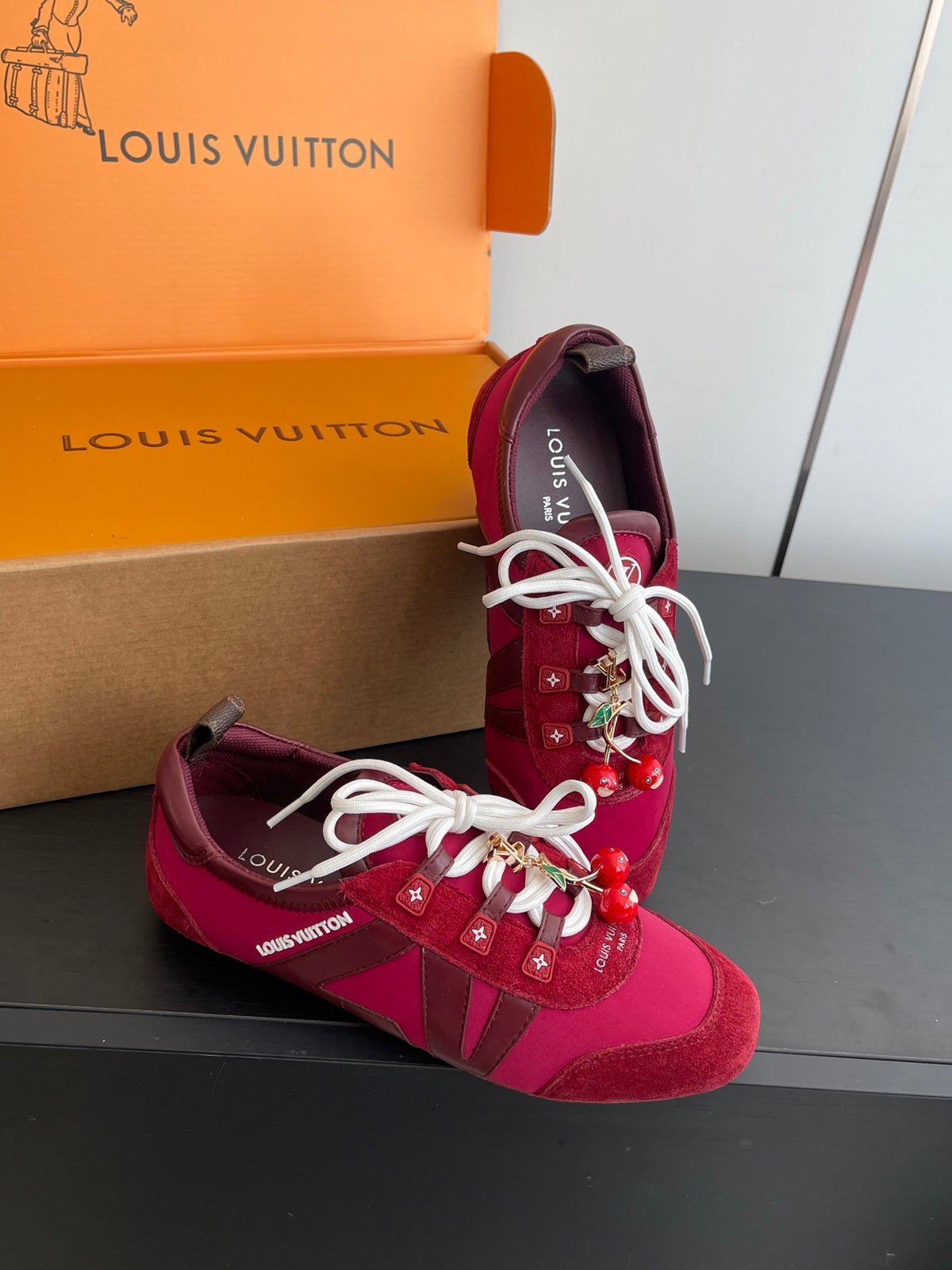 LV 26ss Ballet Sneakers Berry Red Suede 631490