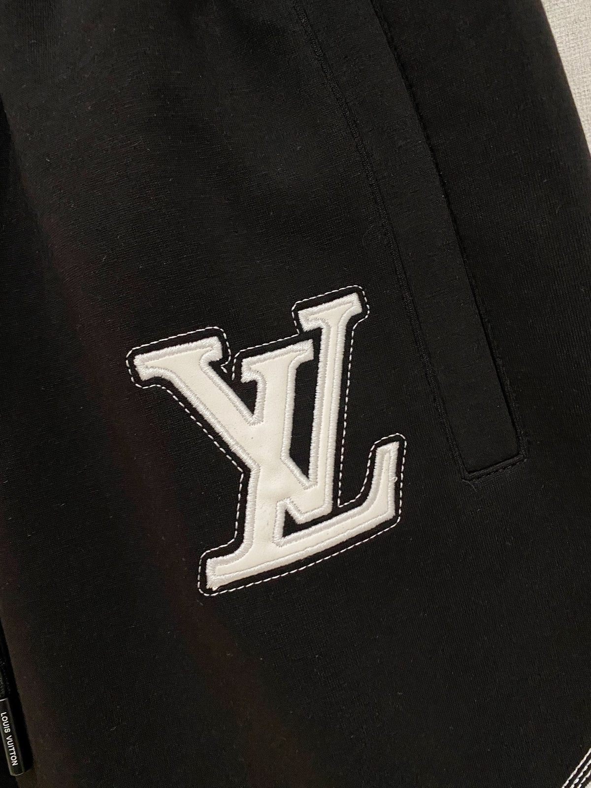 LV 26A Men's Casual Shorts Pants Fabric 406028