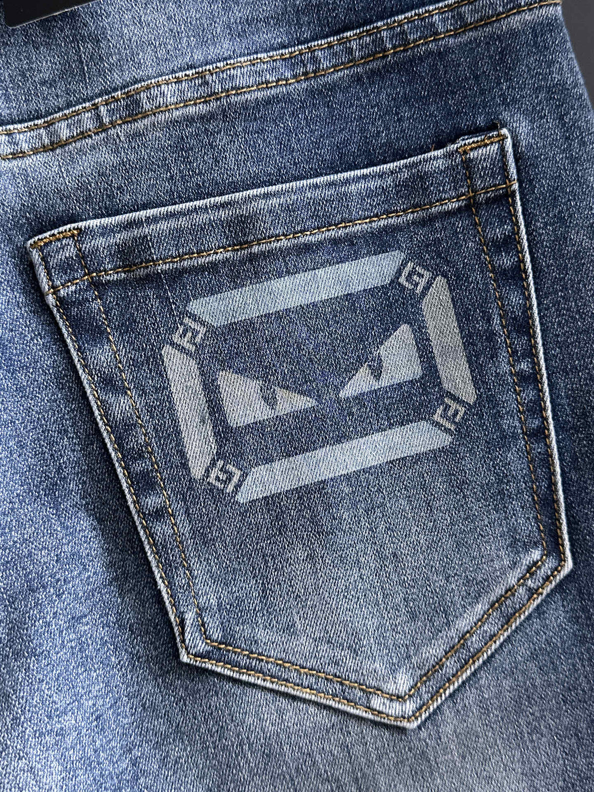 Fendi 2026 Men's Jeans Blue Denim 802138