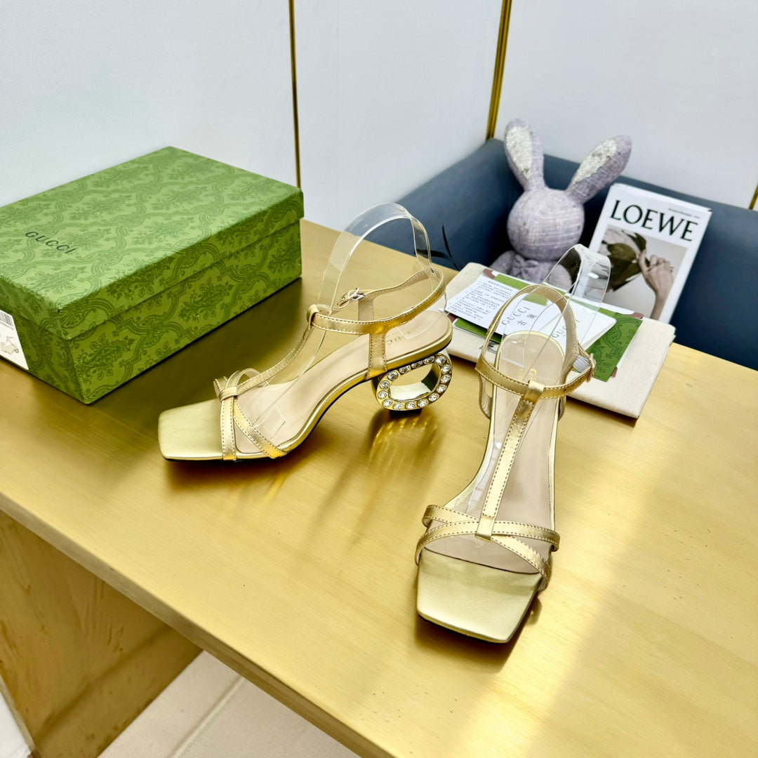 MEDIUM-HEEL SANDAL IN GOLD CALFSKIN WITH RHINSTONES