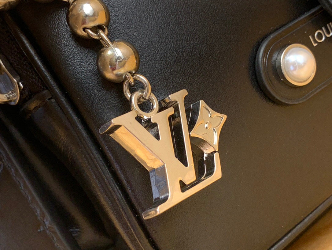 LV Noe Cargo Jmlt Black Calfskin 205342