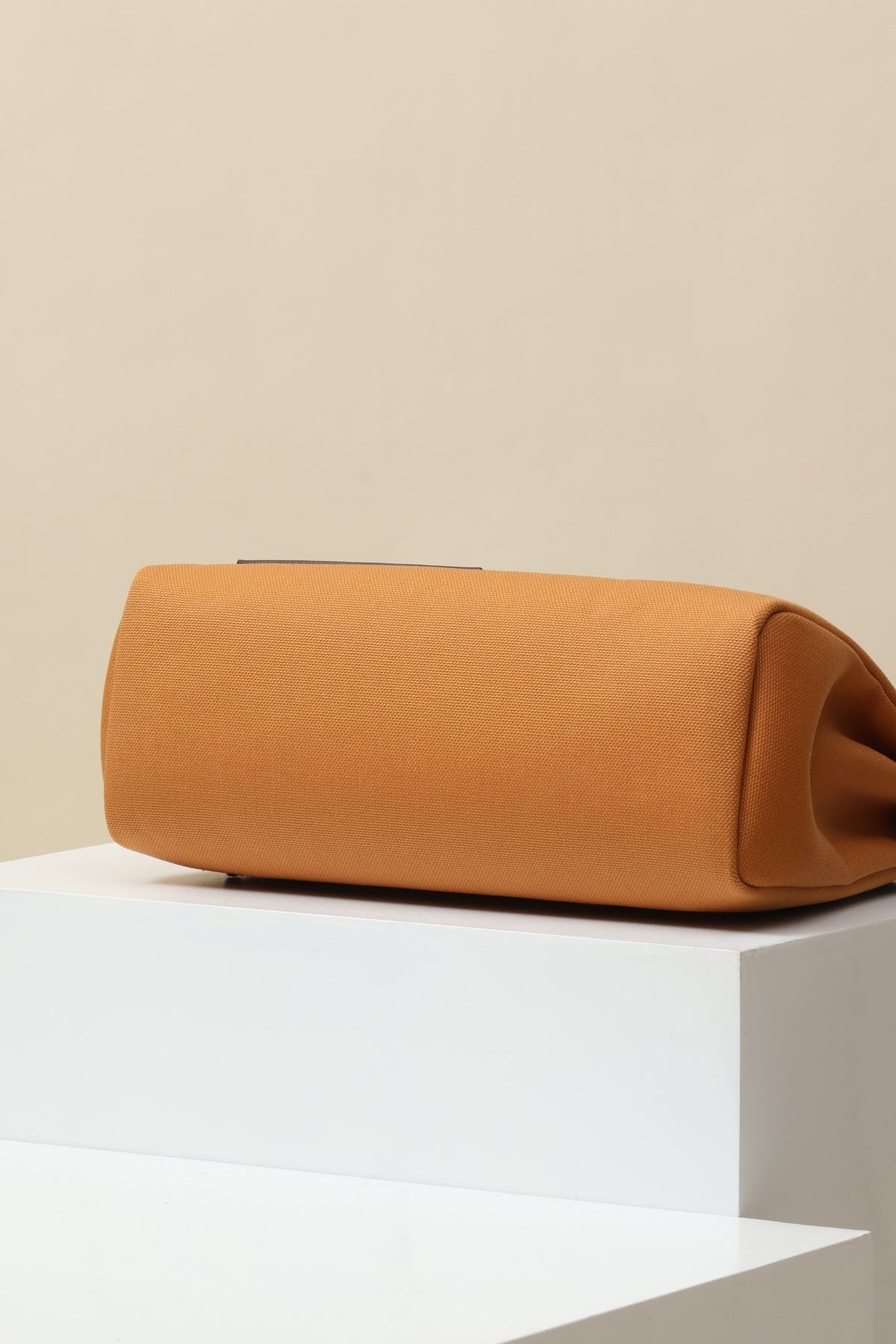High-end Hermes 2026 Herbag Zip Pocket Bag 31cm Canvas Hunter Leather