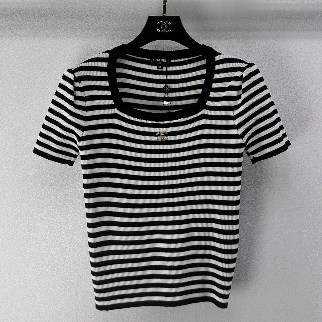 Chanel 2026 Striped Knit Short-sleeved Top Black White Cotton 395626