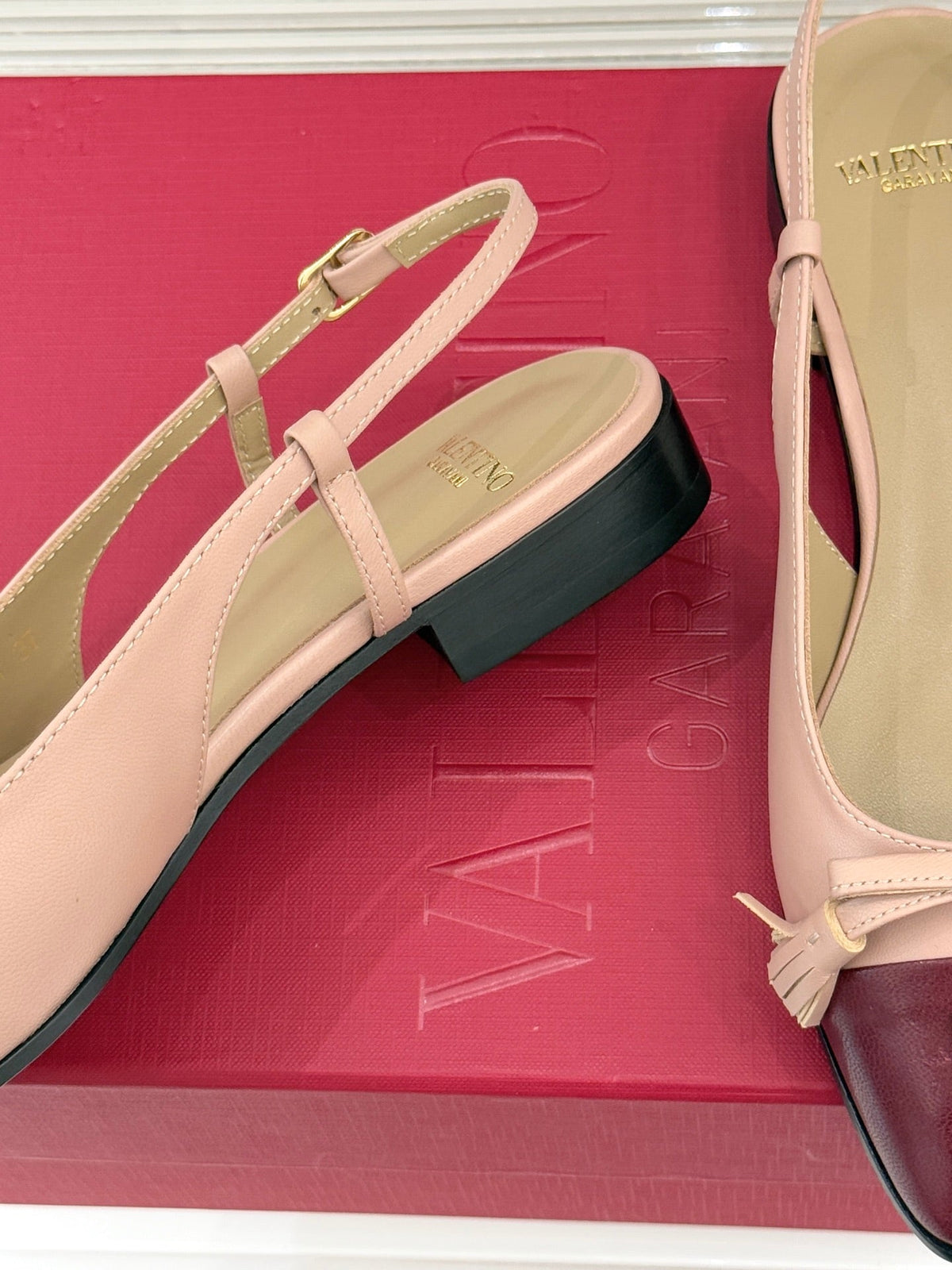 Valentino 2026 Garavani Valet du Roi Slingback Ballerina Flat 642985