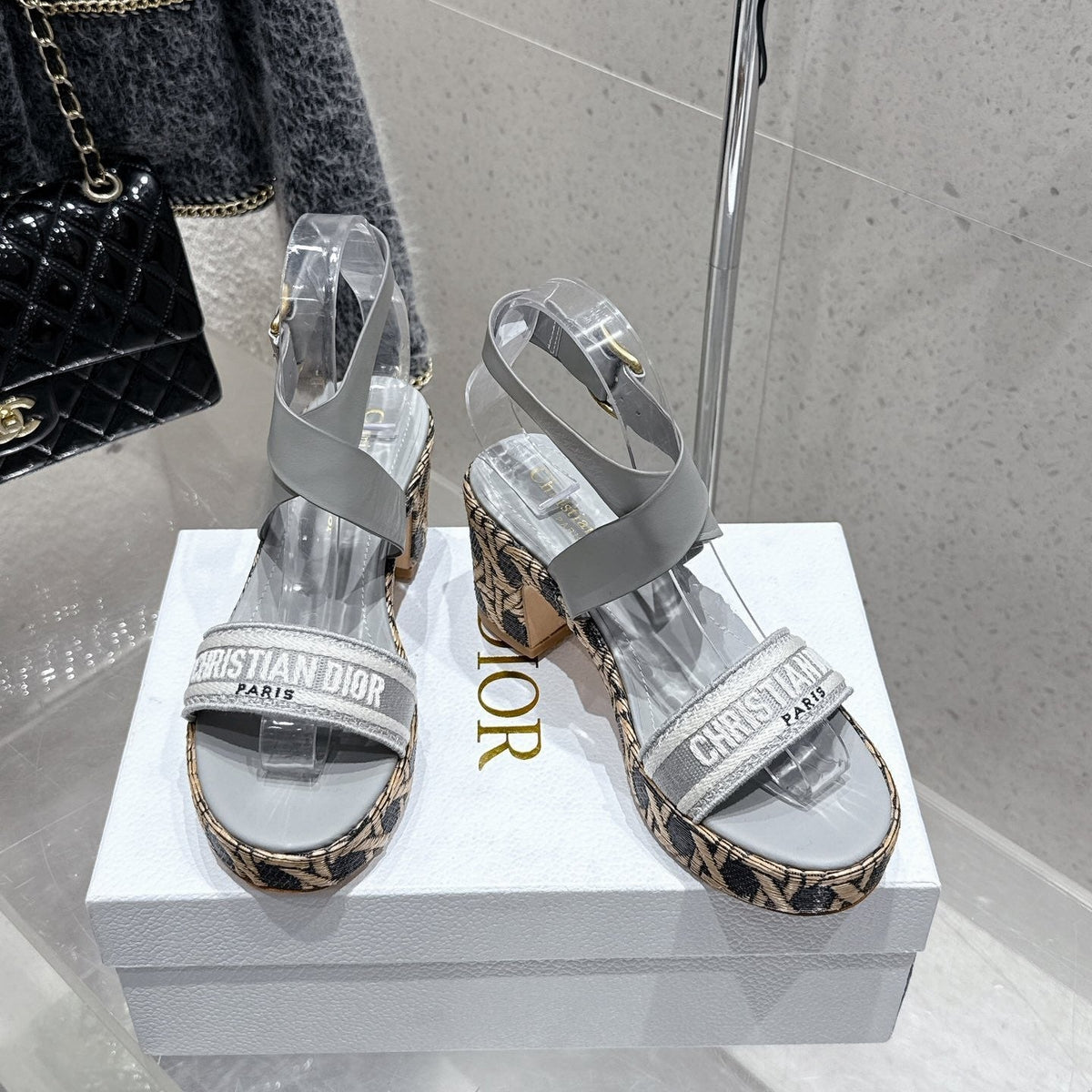 CD 26s Platform Sandal 70 Gray Cowhide 636360