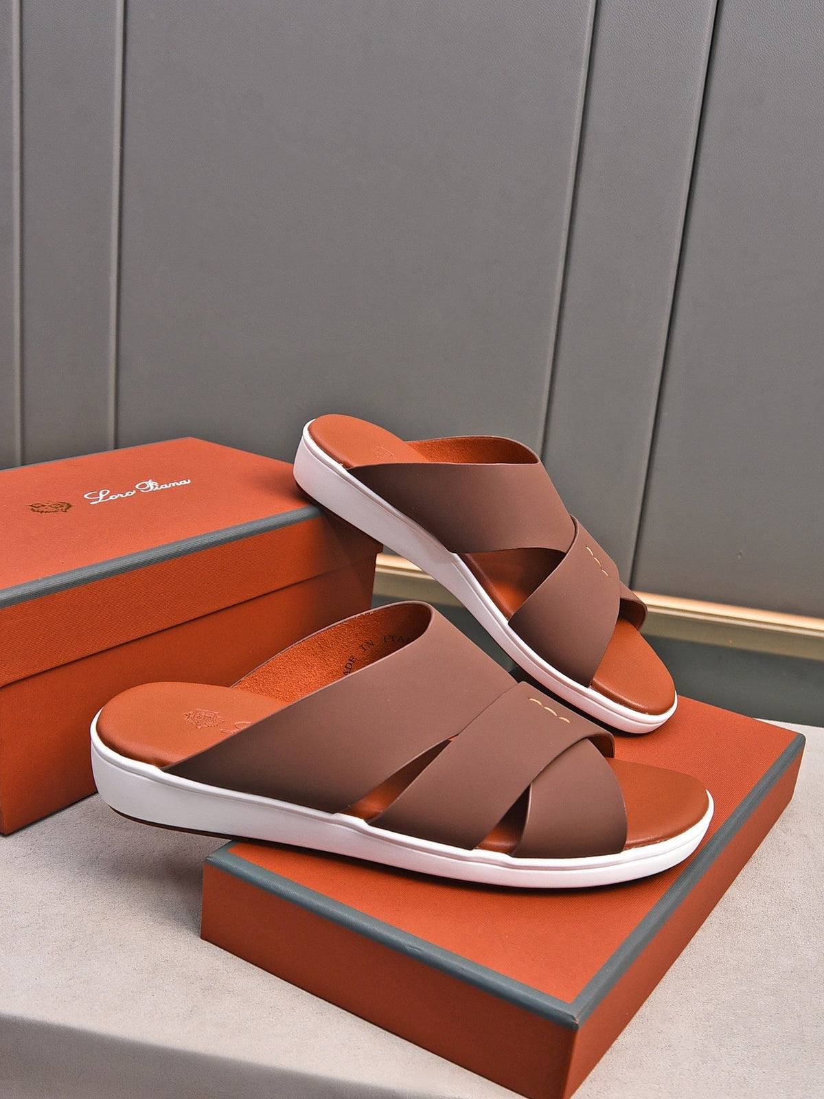 LP INTERWOVEN STRAPS SLIPPERS CHOCOLATE CALFSKIN
