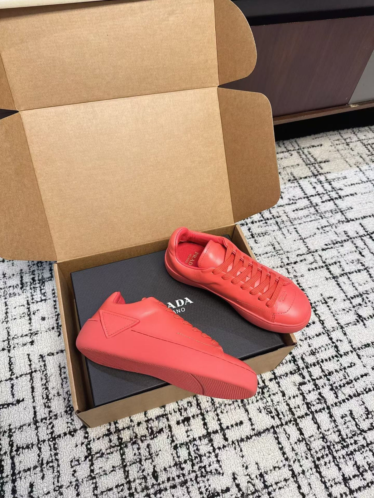 Prada 2026 Sneaker Calfskin 856093