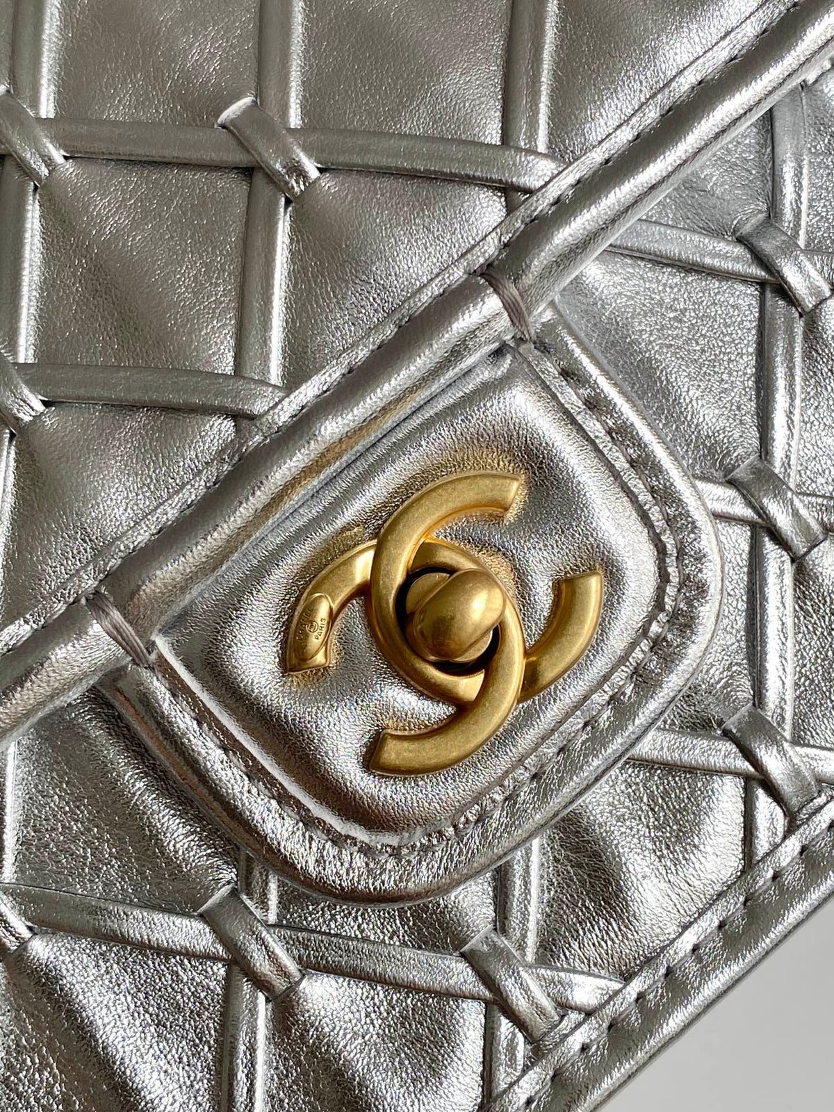 CC 25C Flap Bag 25cm Silver Metalic Quilted Lambskin