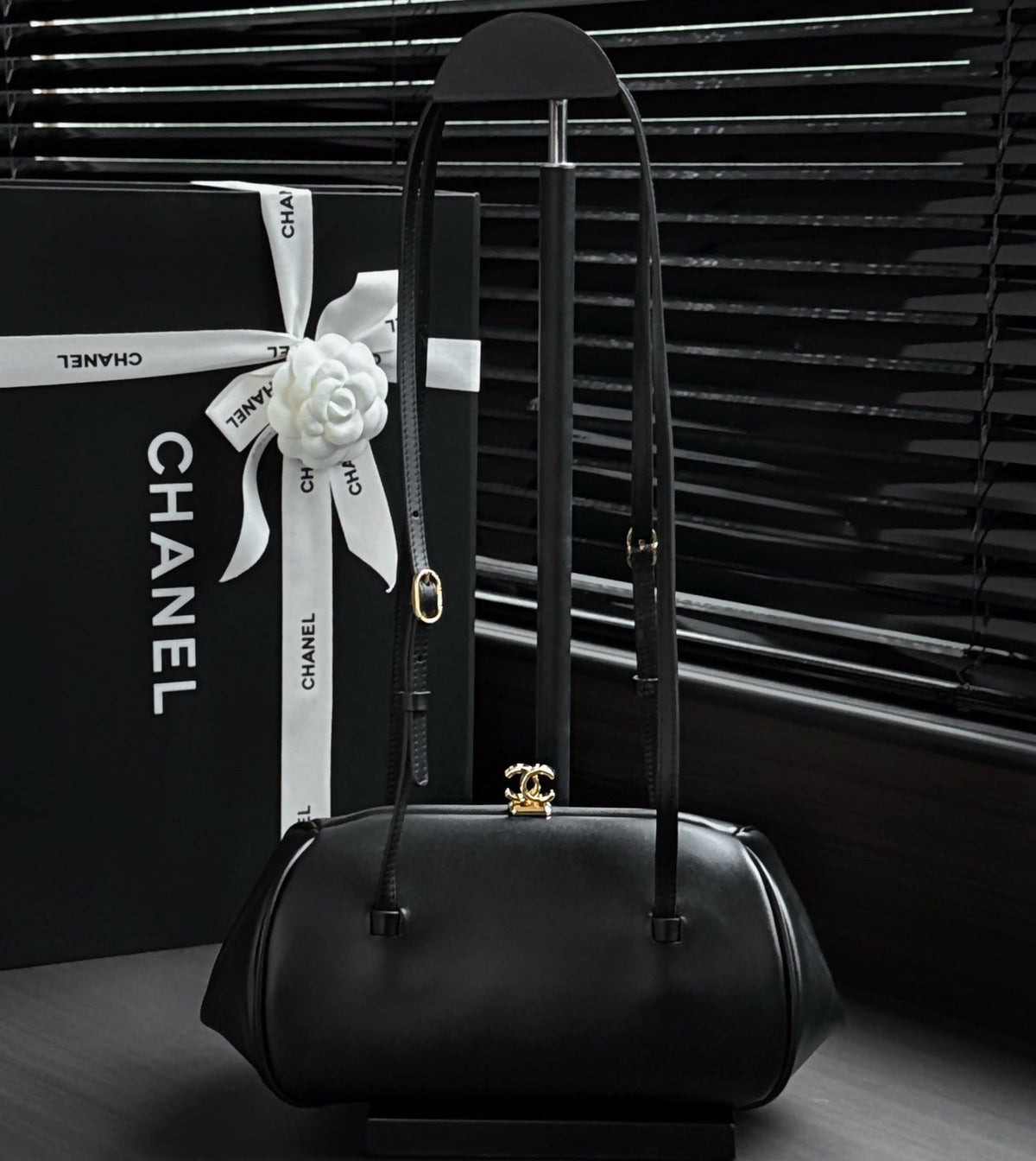Chanel 2026 Clutch With Strap 28cm Multicolors Leather