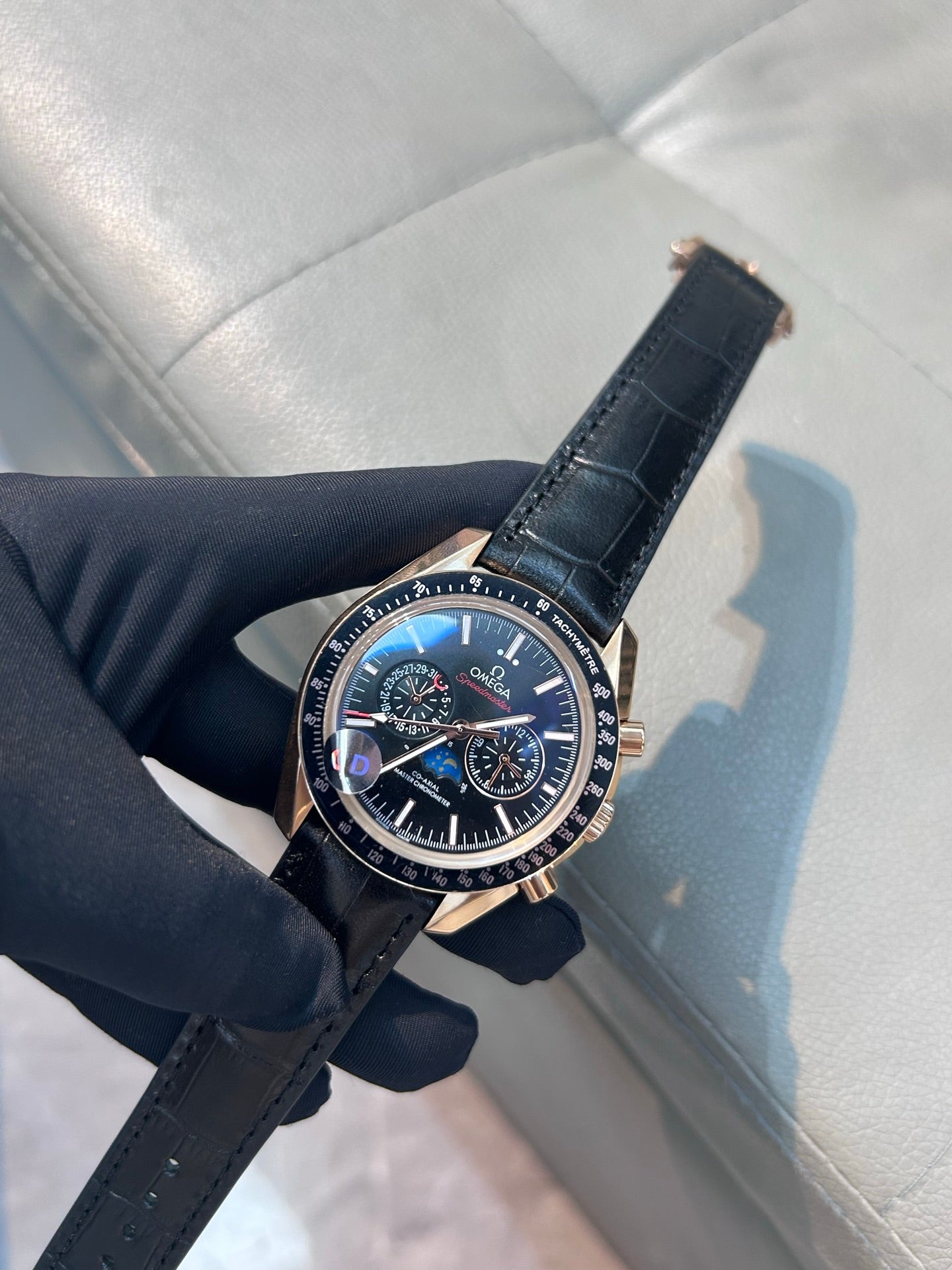 Omega Speedmaster Moonphase Watch 44.2 mm Rose Gold Case Black Leather Strap