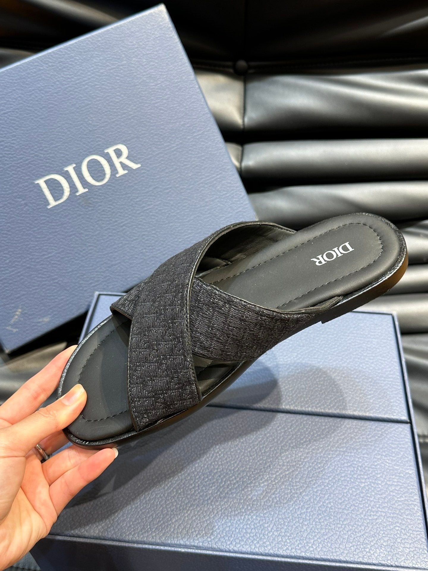 CD ALIAS SANDAL BLACK AND JUNIPER JACQUARD