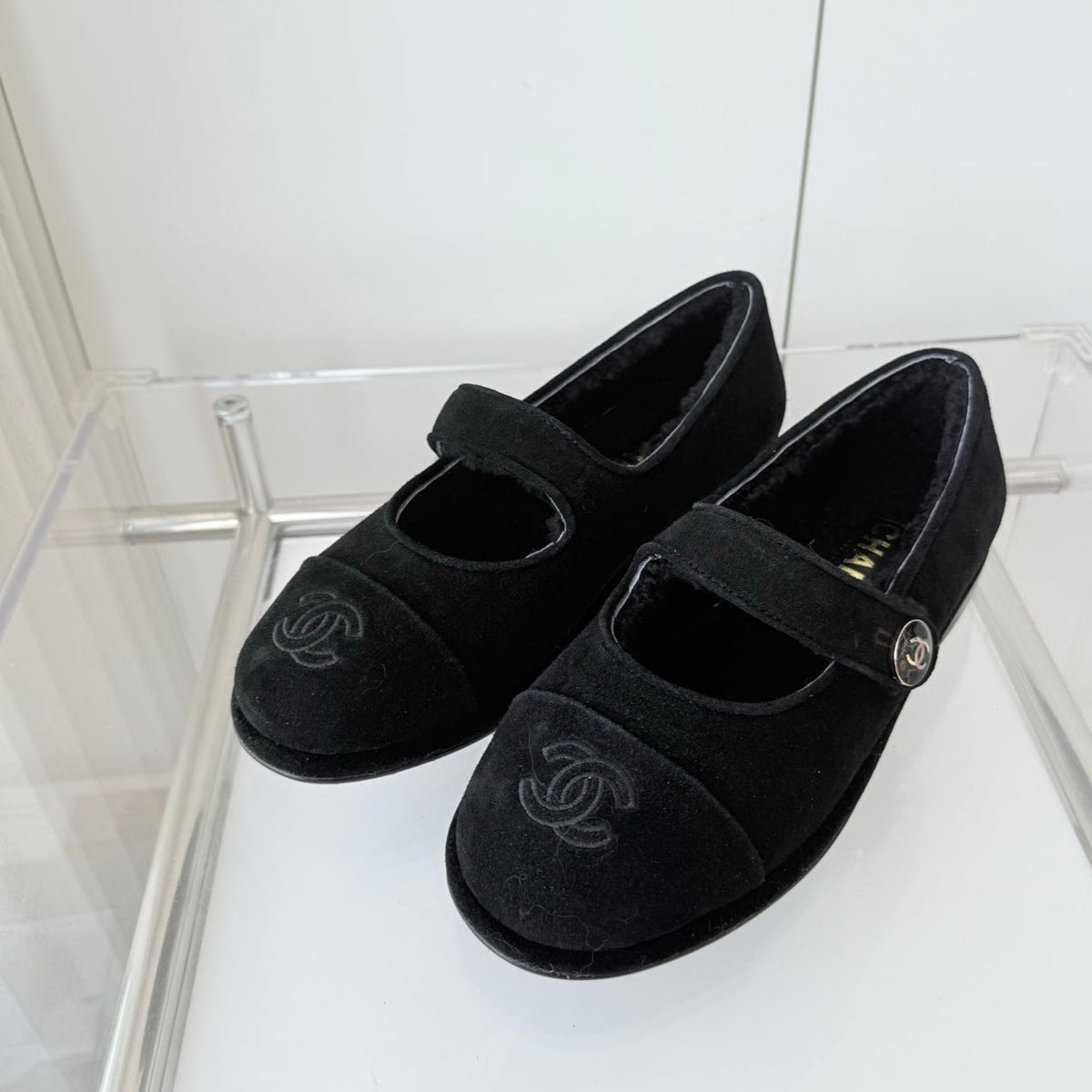 CC 25 Ballet Flats Black Suede 411483