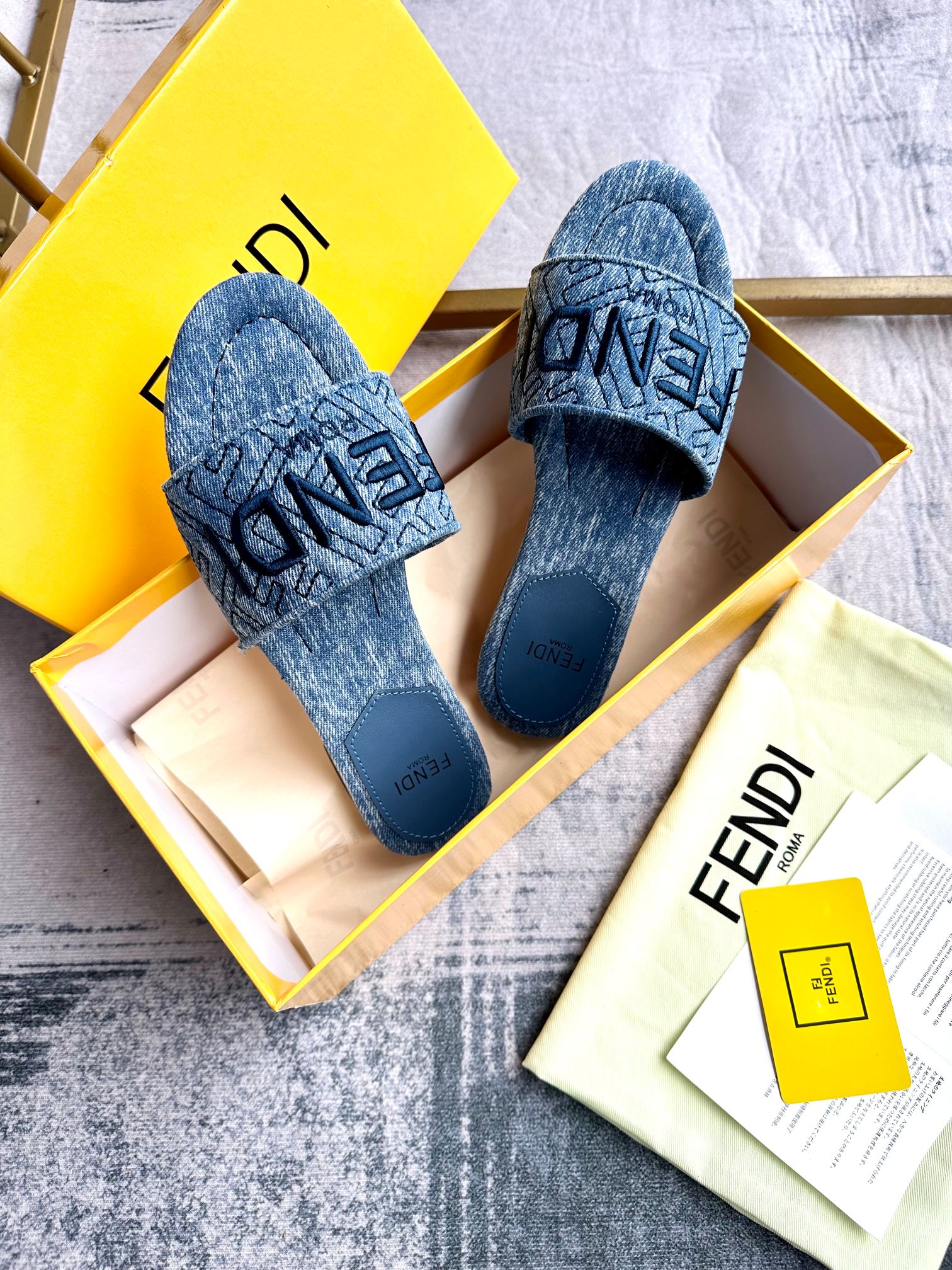 FF 5 Denim Canvas Slide