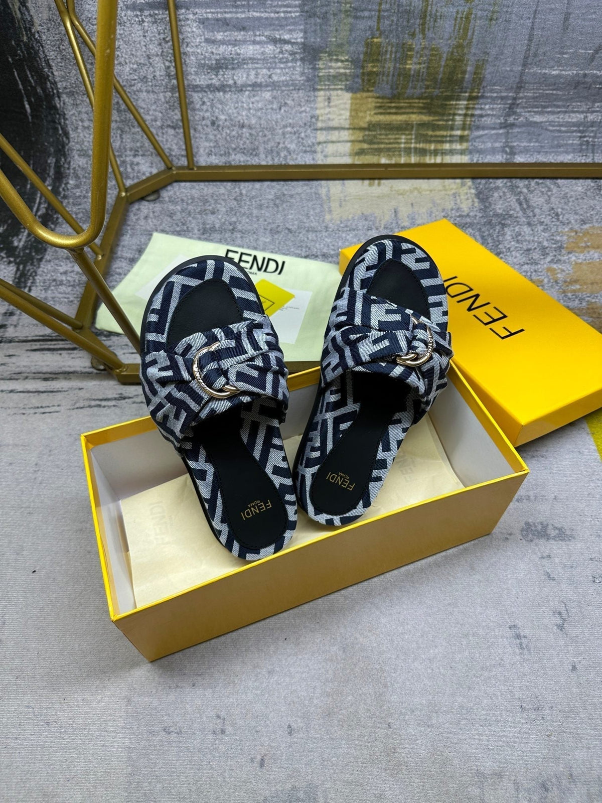 FF Feel 10 Black Grey FF jacquard Slide
