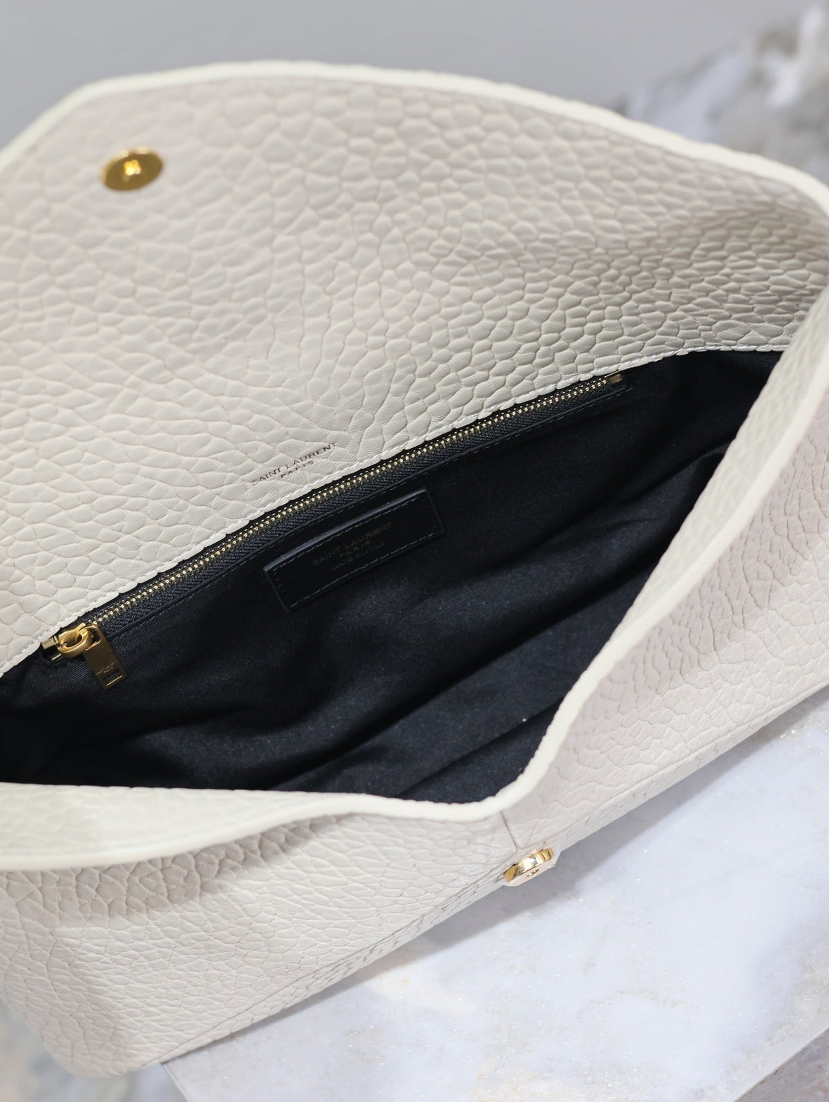 YSL WHITE LAMBSKIN CLUTCH  225388