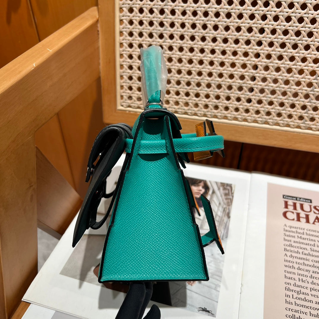 High-end Hermes 2026 Kelly Doll Picto Bag 18cm Cowhide