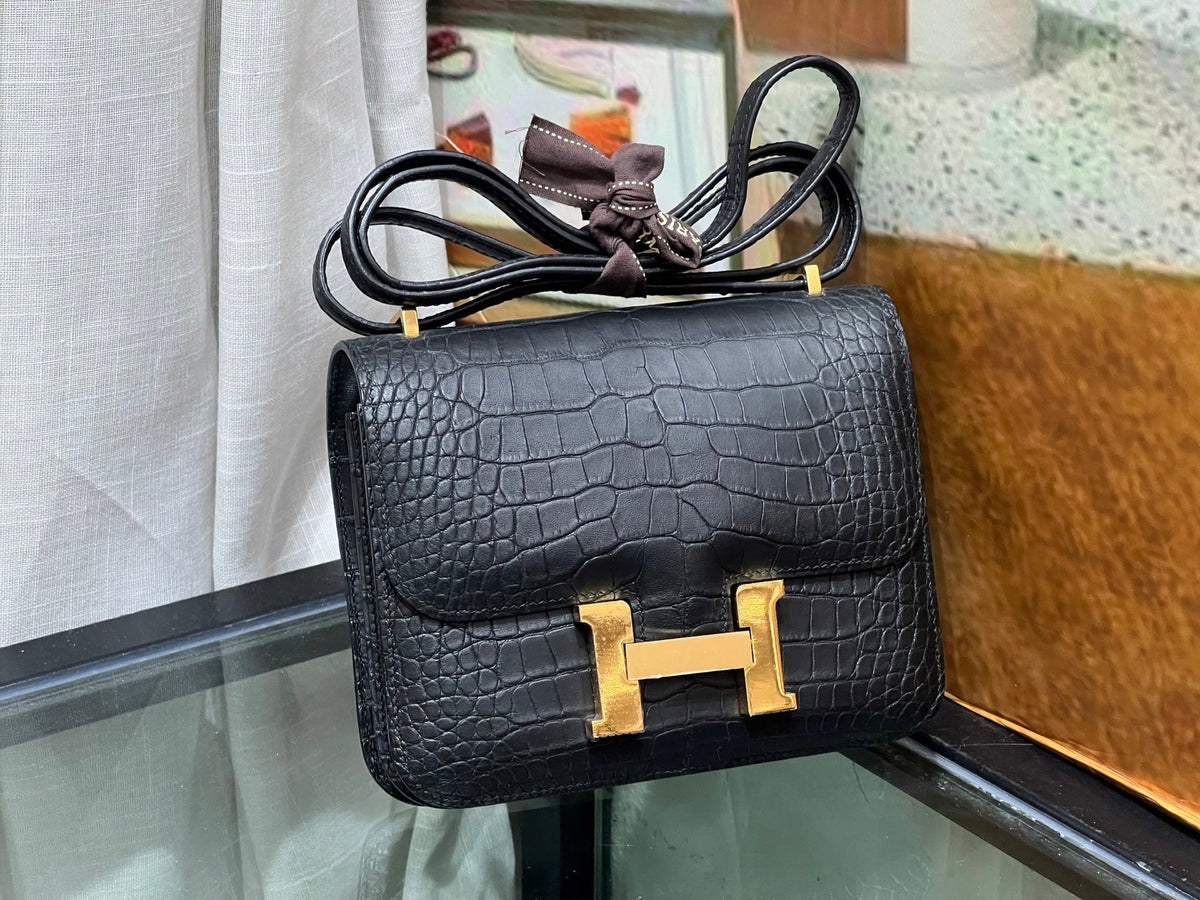 High-end Hermes 2026 Constance Bag 19cm Crocodile Leather