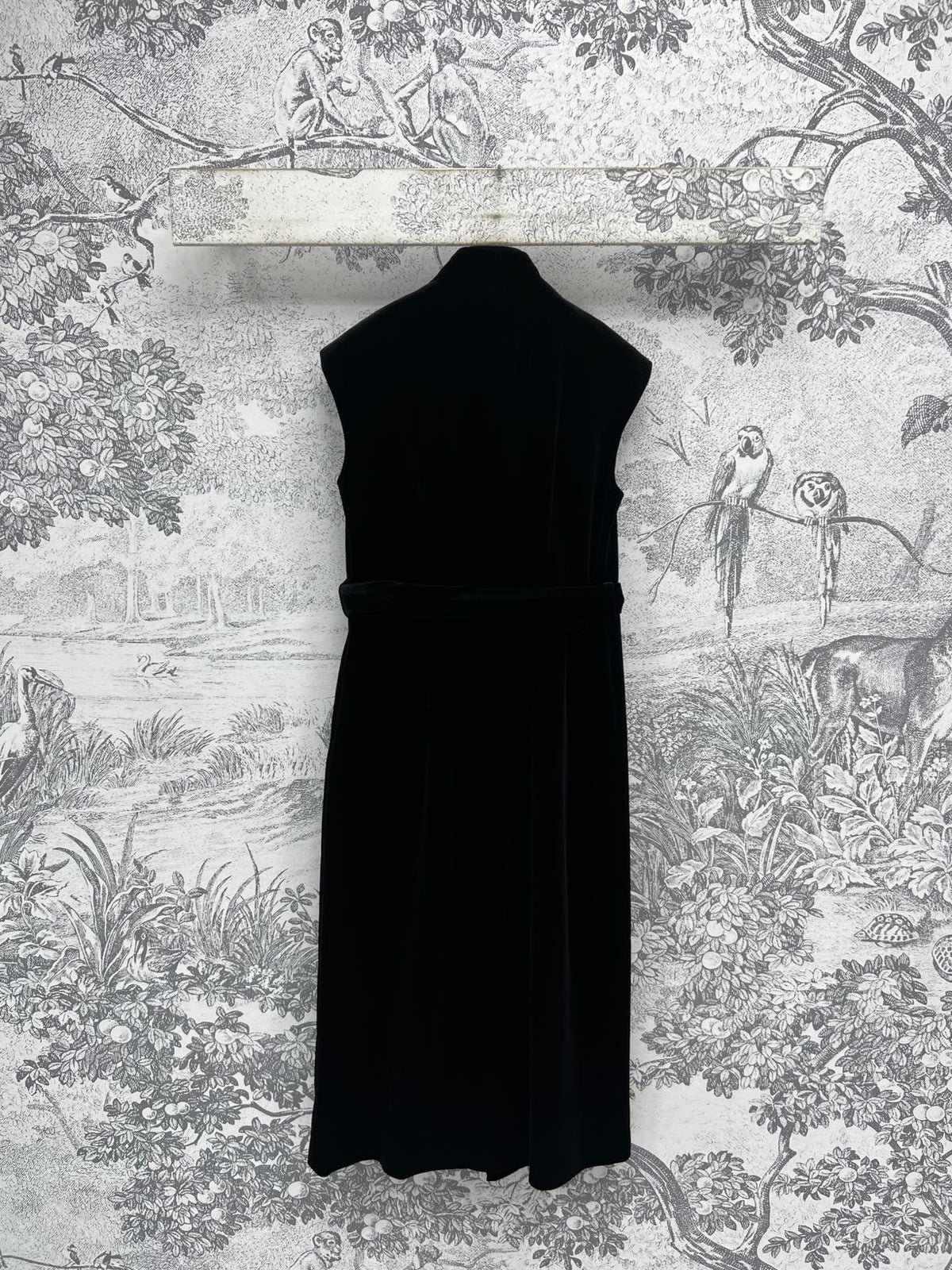 CD 25 Velvet Sleeveless Dress Black Polyester