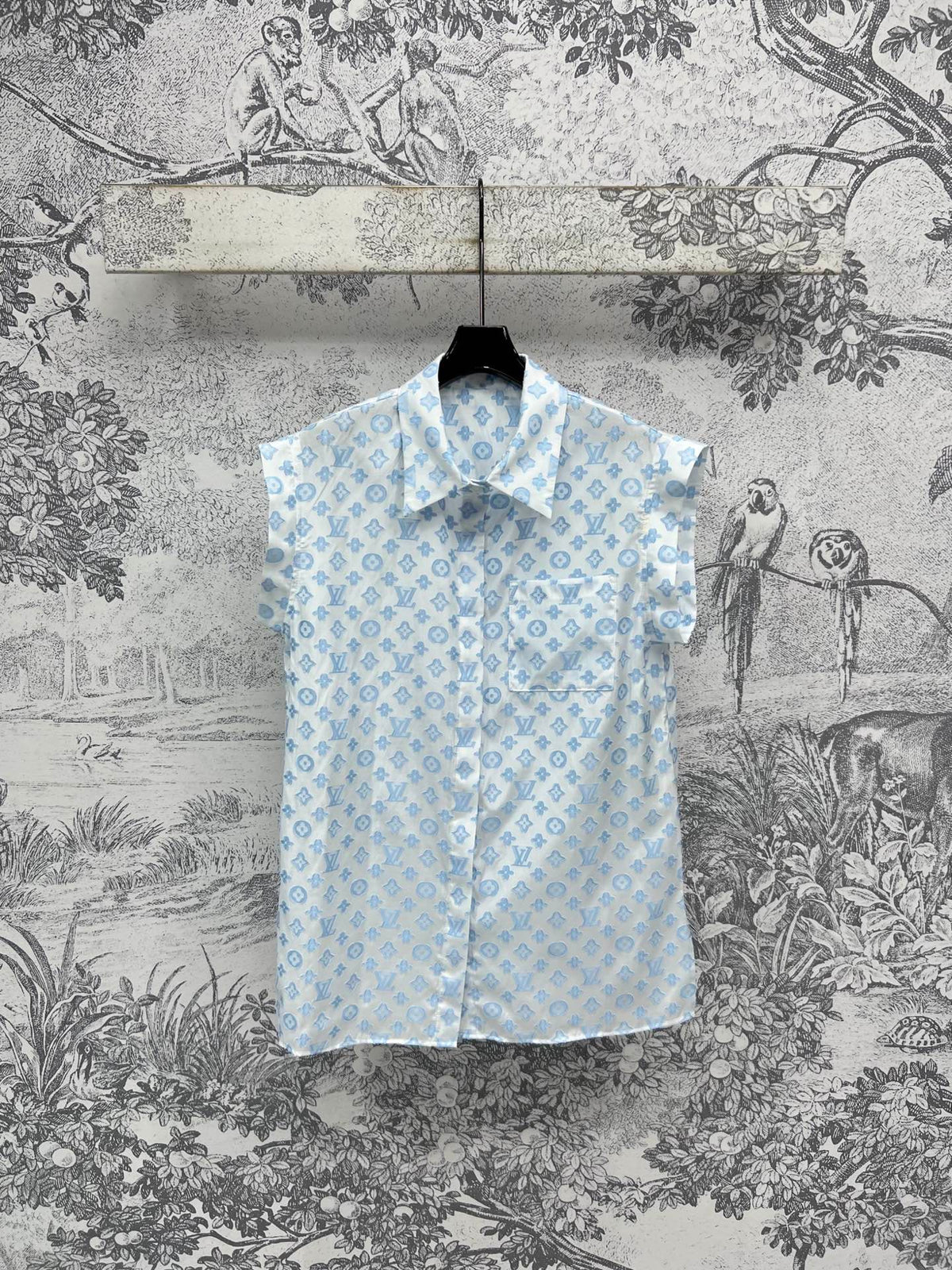 LV 25 Retro Hong Kong Small Flying Sleeve Shirt Pink Black Blue Viscose Rayon