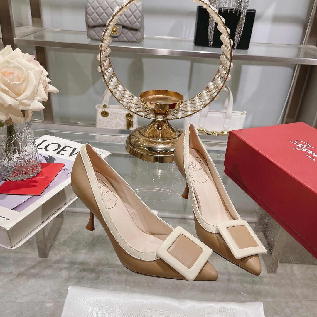Belle Viv Metal Buckle Pumps 85 Camel Patent Leather