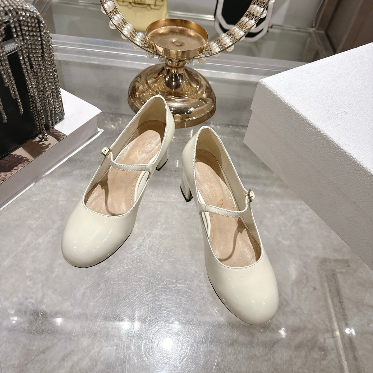 CD 26 Lolita High-Heeled 40 Ivory Patent Leather 592218
