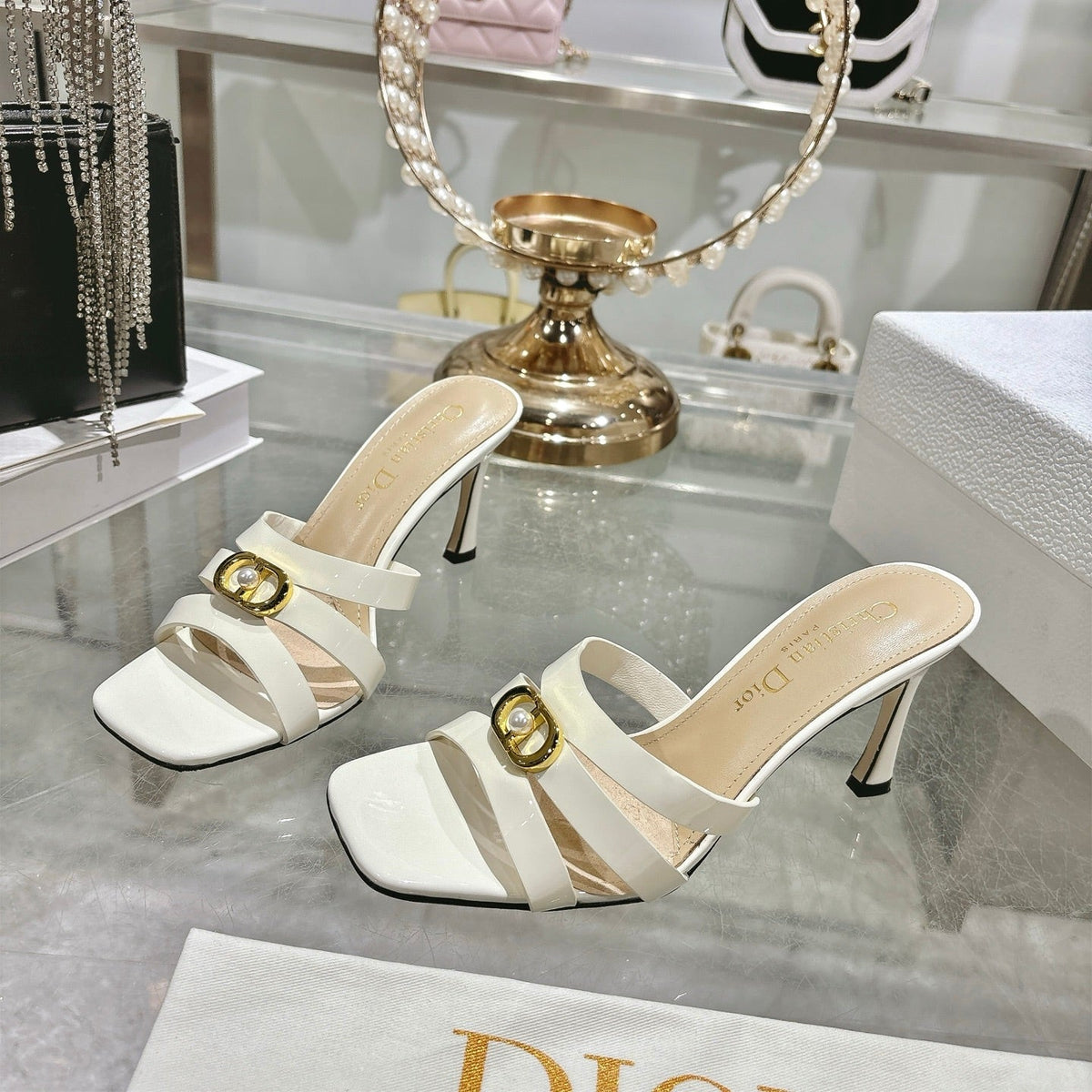 CD 26 High-Heeled Sandals 75mm White Patent Leather 592259