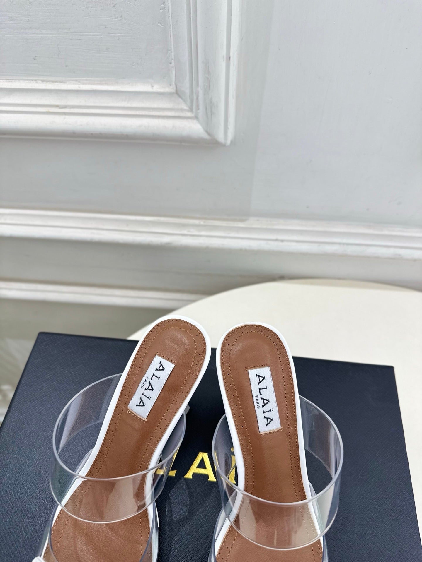Alaia 2026 Le Coeur 90mm Wedge Mules White Patent Leather 640425