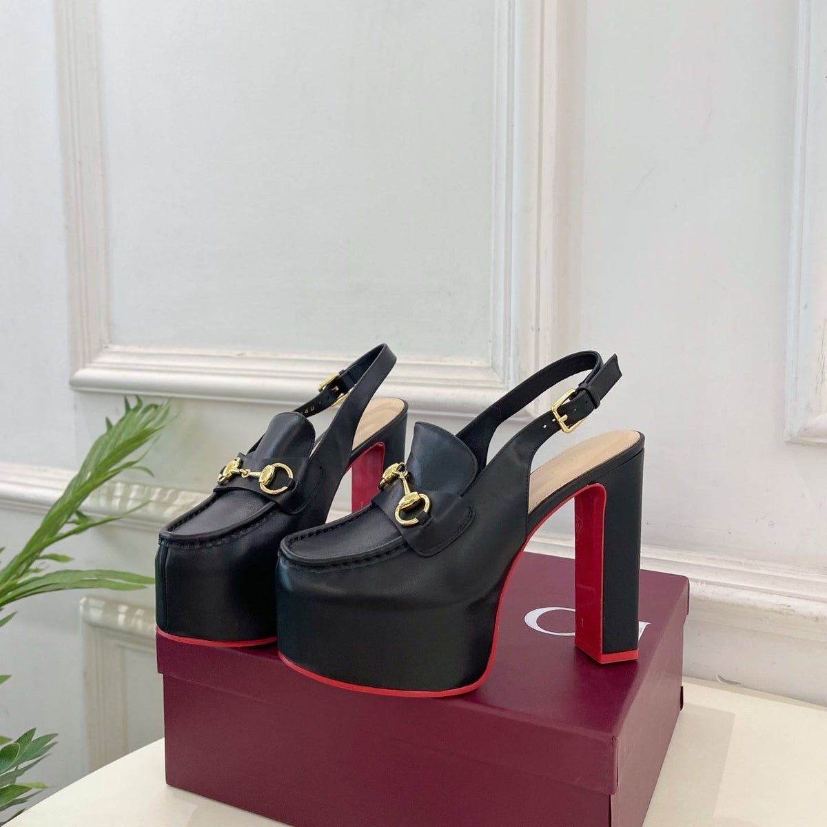 GG 26SS Platform Sandals 130 Black Sheepskin 640262