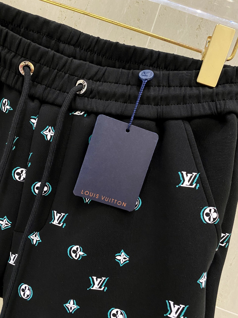 LV CASUAL SHORTS BLACK MIX WHITE COTTON STRETCH FABRIC 239612